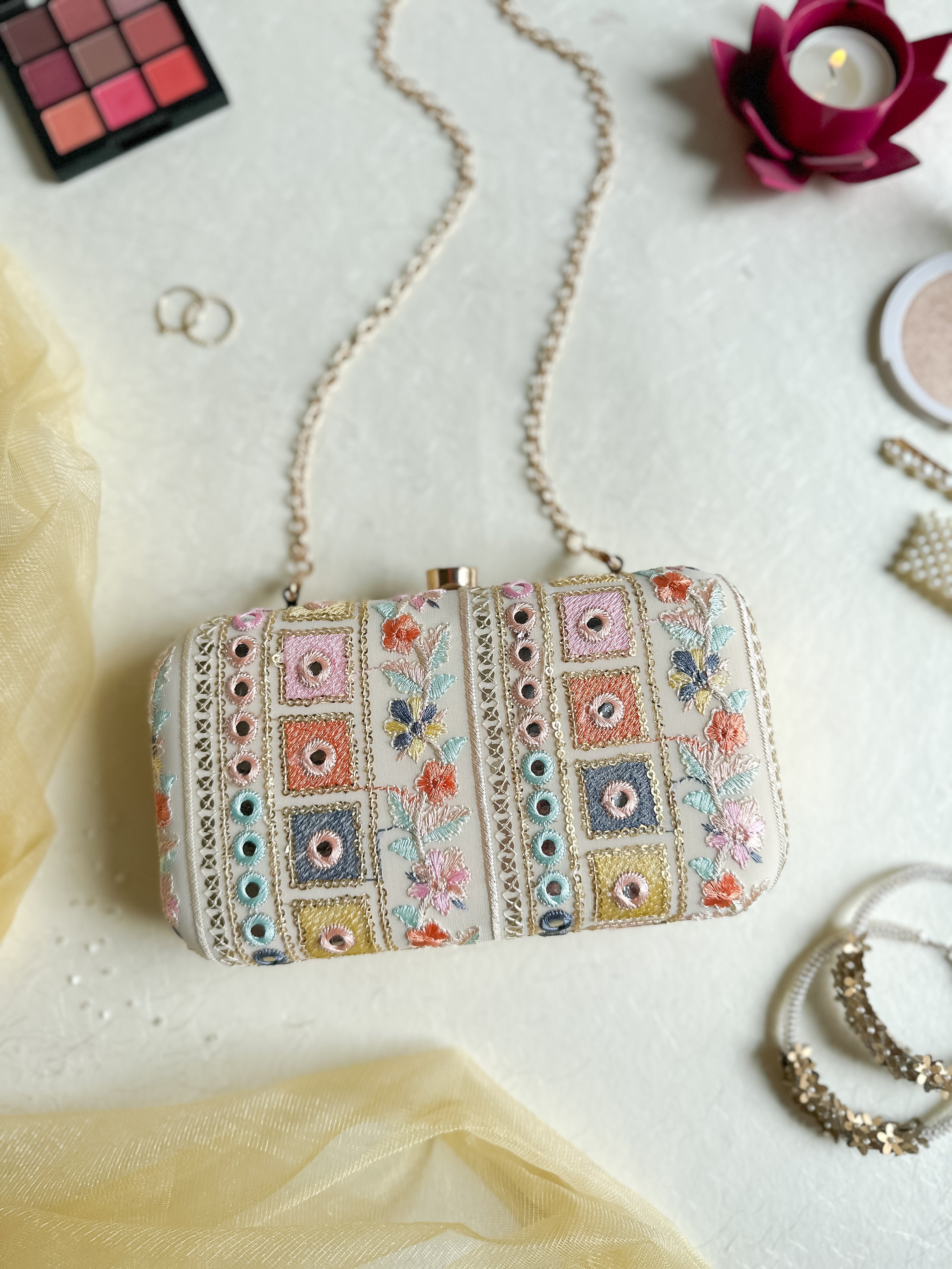 Nice-G Fusion Palette Clutch: The Perfect Blend of Style